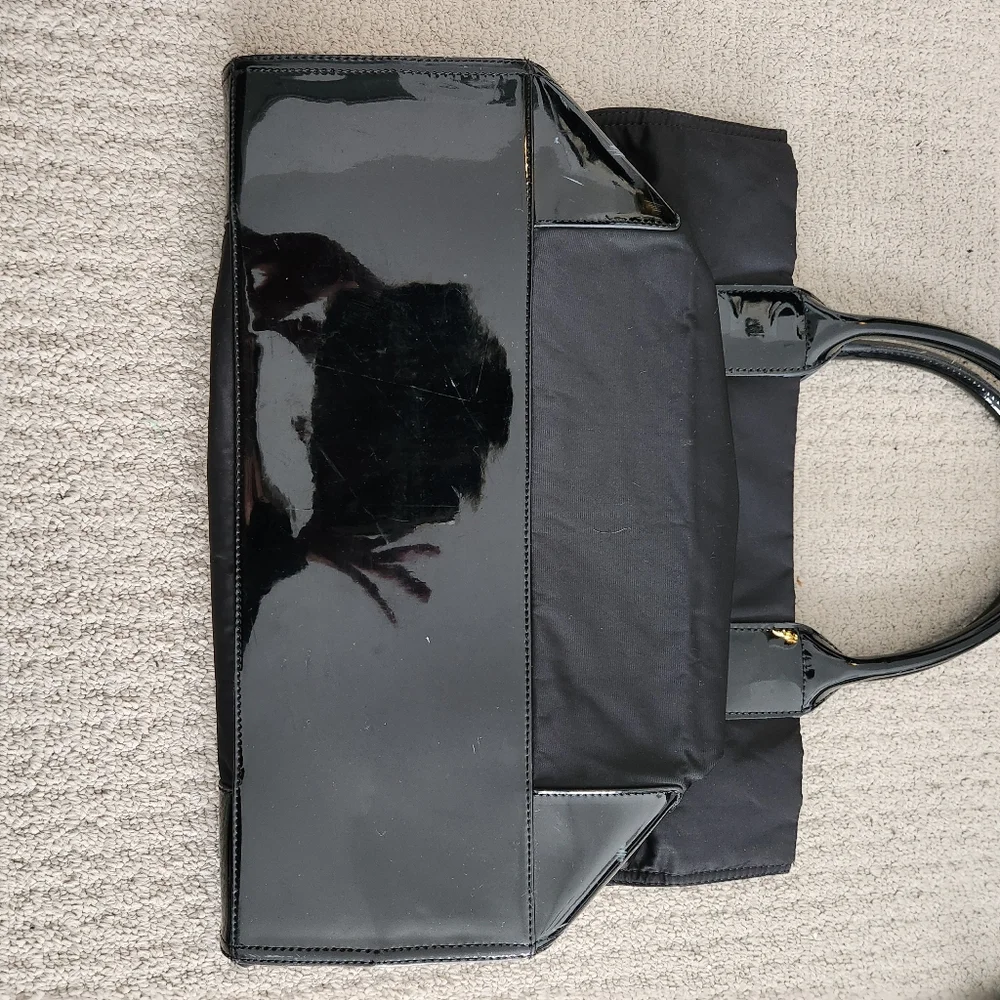 Tory Burch Black Patent-Trim Logo Tote